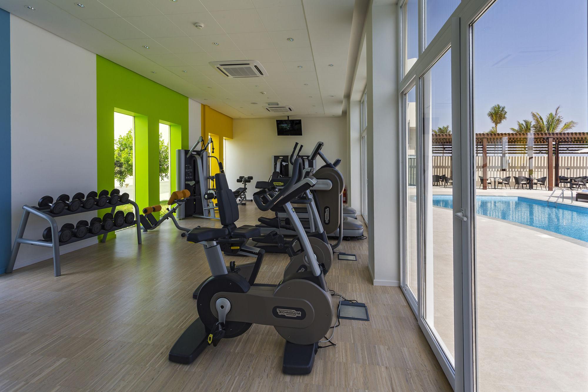 Park Inn By Radisson Hotel And Residence Duqm Exterior foto
