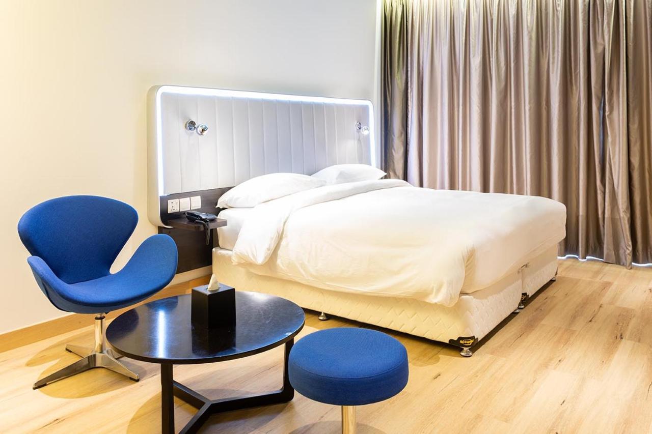 Park Inn By Radisson Hotel And Residence Duqm Exterior foto