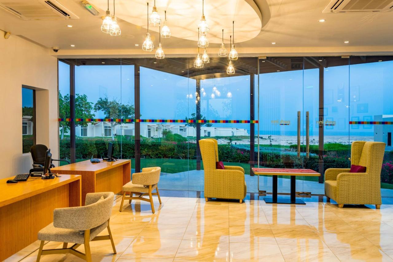Park Inn By Radisson Hotel And Residence Duqm Exterior foto