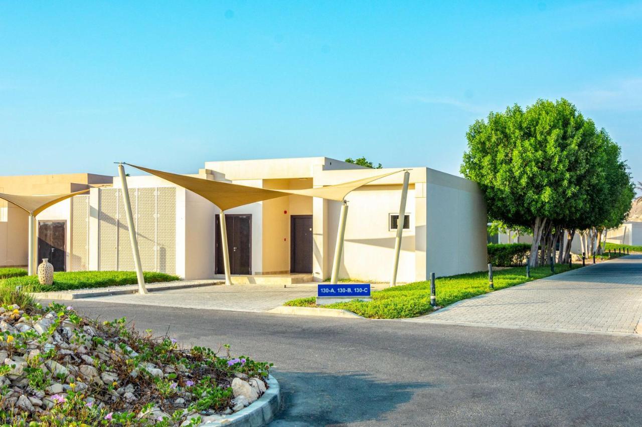 Park Inn By Radisson Hotel And Residence Duqm Exterior foto
