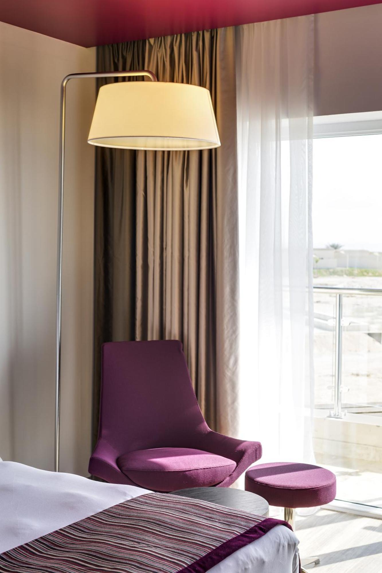 Park Inn By Radisson Hotel And Residence Duqm Habitación foto