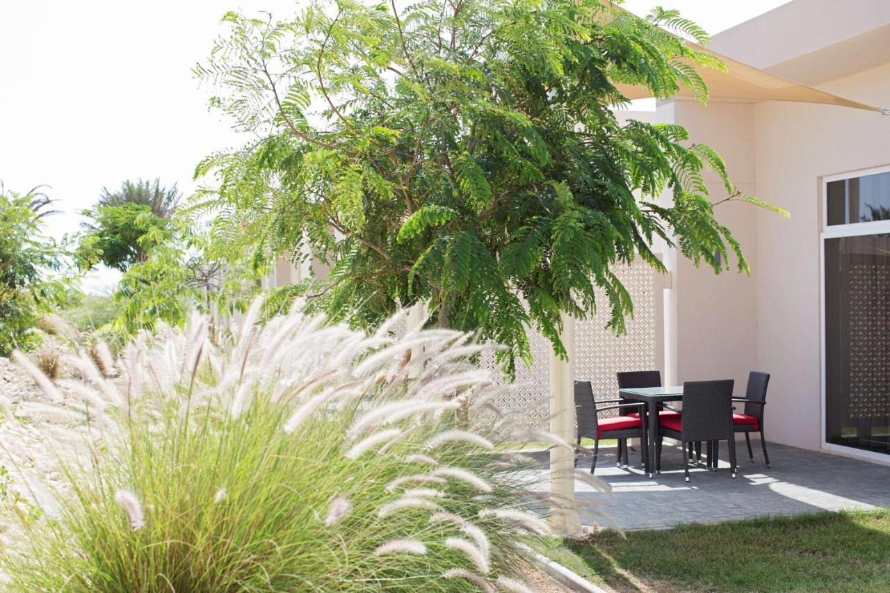 Park Inn By Radisson Hotel And Residence Duqm Exterior foto