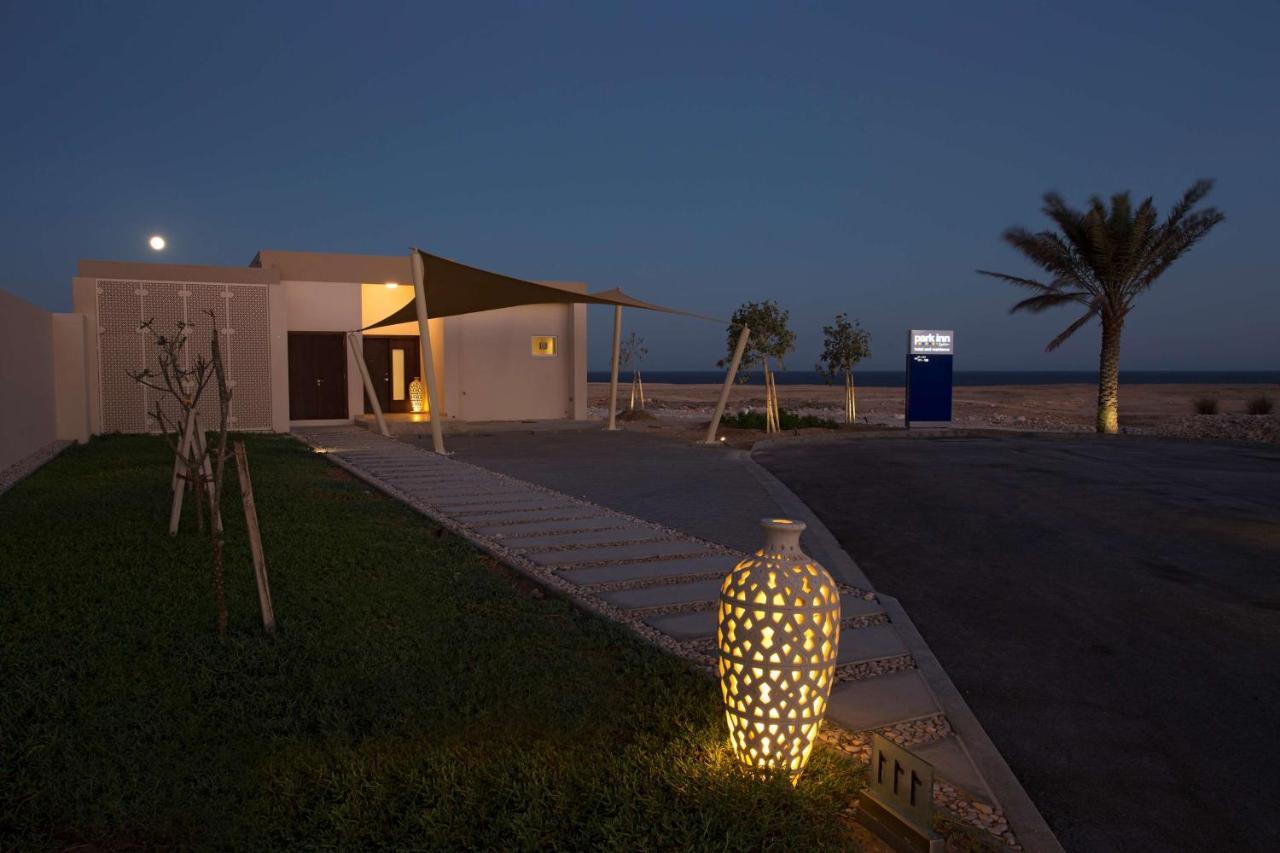 Park Inn By Radisson Hotel And Residence Duqm Exterior foto