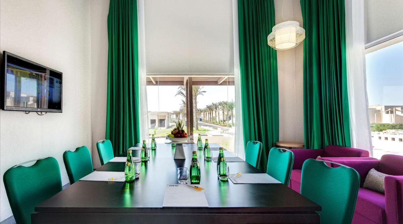 Park Inn By Radisson Hotel And Residence Duqm Exterior foto